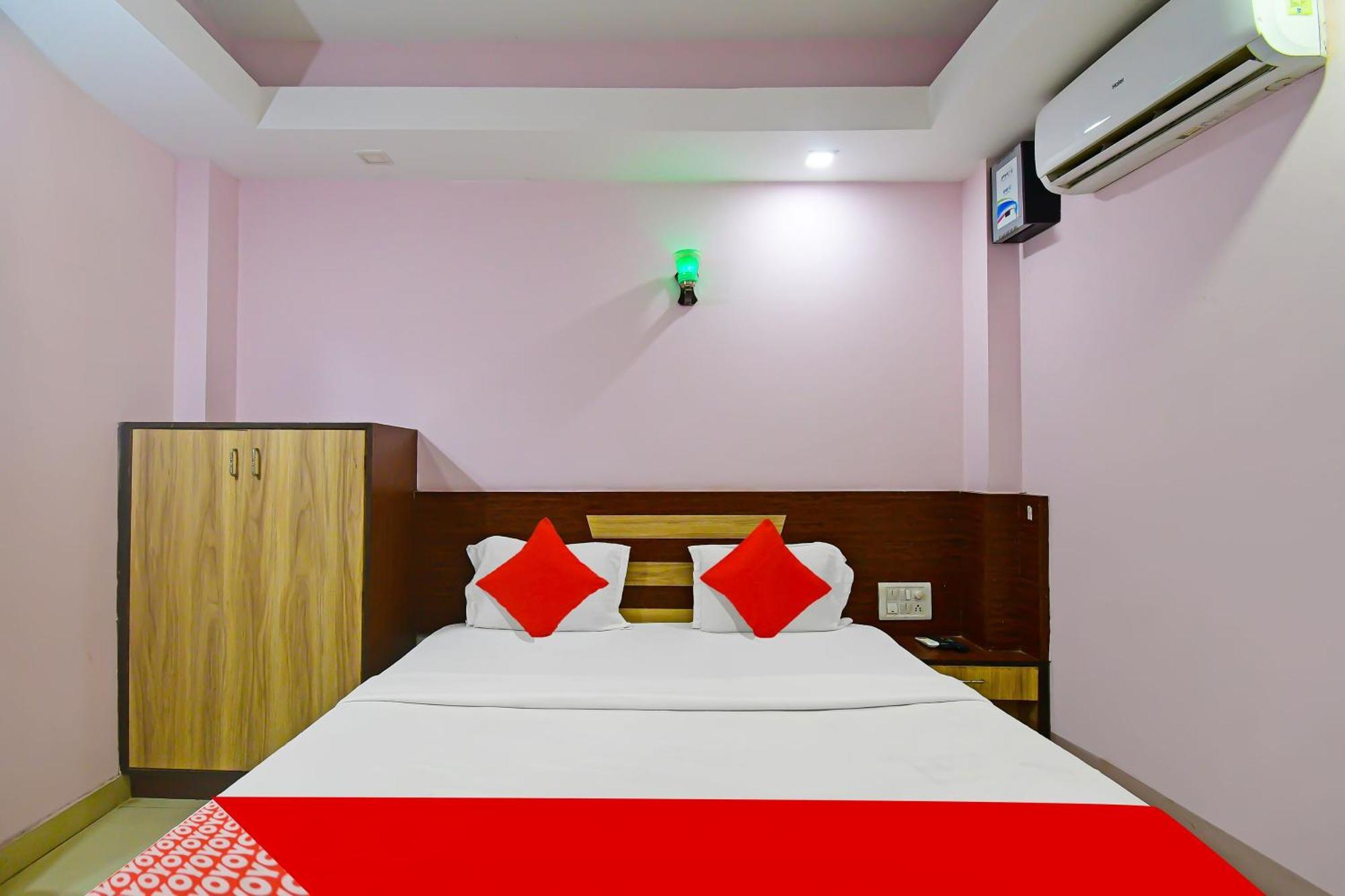 Oyo Flagship Hotel Sea Garden Пури Екстериор снимка